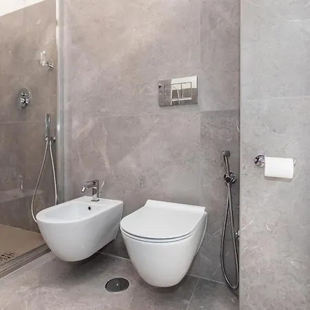Cortiletto Montebello רומא