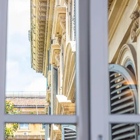 Cortiletto Montebello Daire Roma